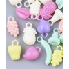 Lot de pendentifs petits fruits en acrylique (10pcs)