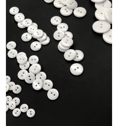 18mm - Bouton blanc classique 2 trous