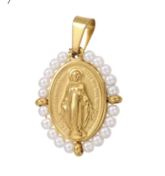Pendentif vierge entourée de perles