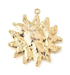 Pendentif soleil martelé