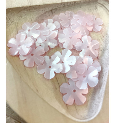 Sequins fleurs 14mm