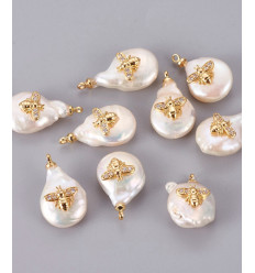 Pendentif perle de culture avec étoile plaquée or