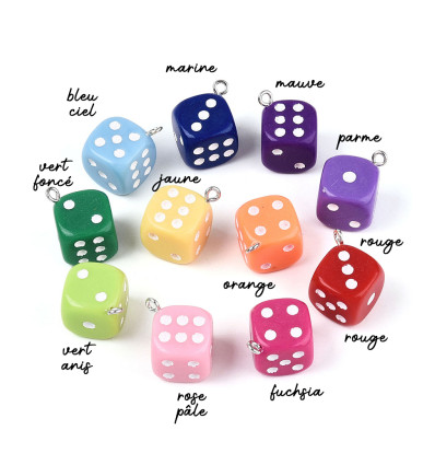 pendentif dé coloré