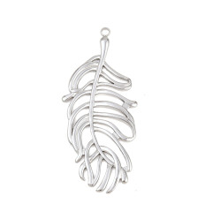 Pendentif plume argentée
