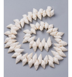Chapelet coquillages spirales blanc