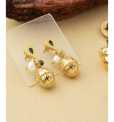 Pendentif oeuf vintage