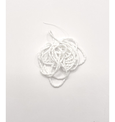Rocaille tube facette blanc sur fil
